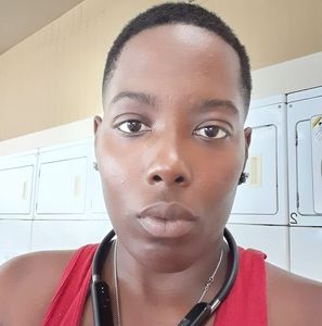 Meet your Posher, Eva